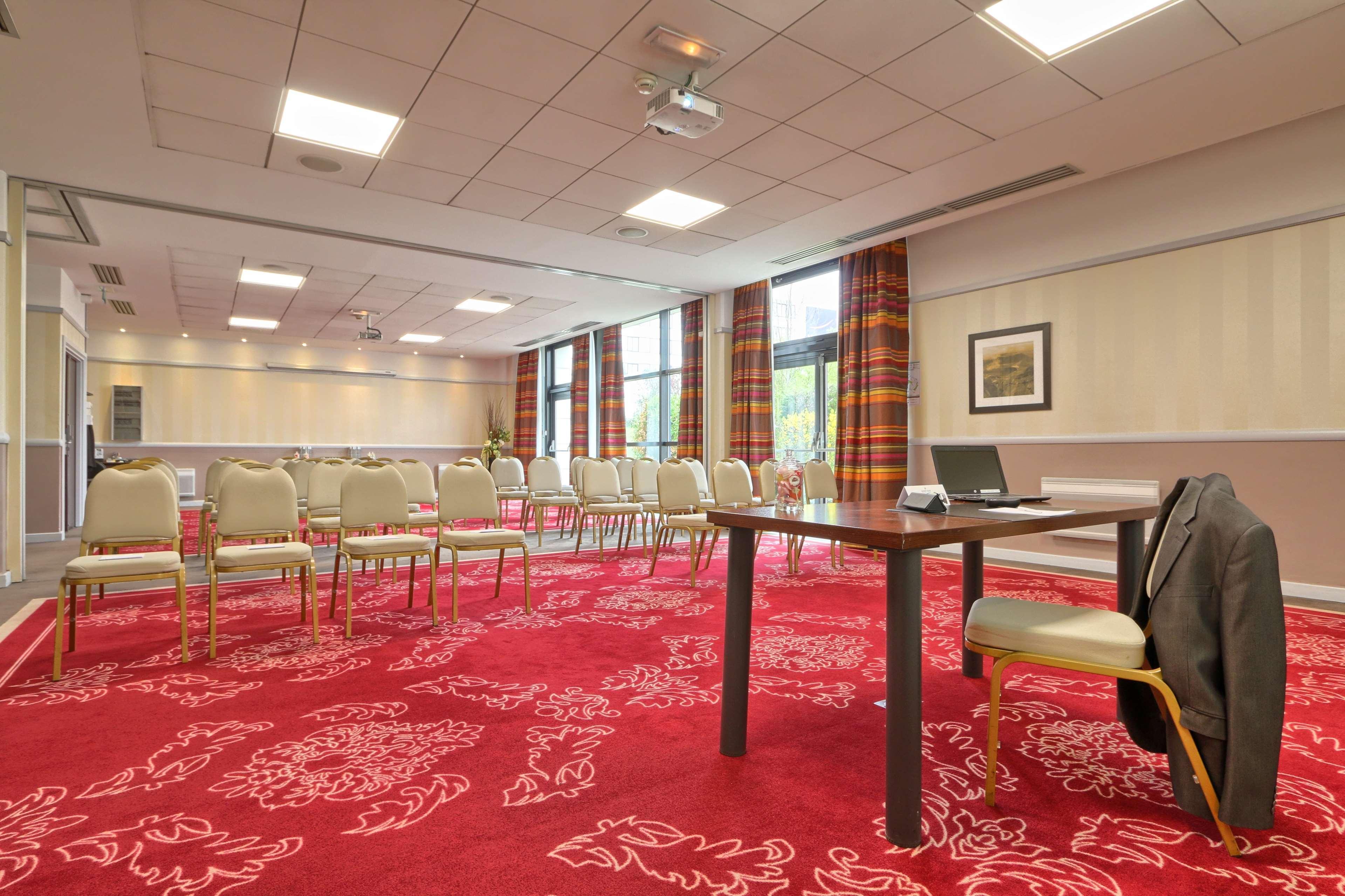Golden Tulip Paris Cdg Airport - Villepinte Hotel 4*